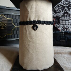 Collier crâne de cœur